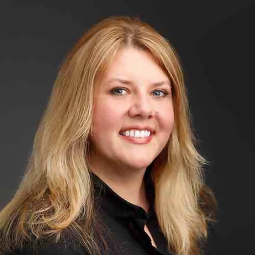 Chiropractor Naperville IL Stacey Cline